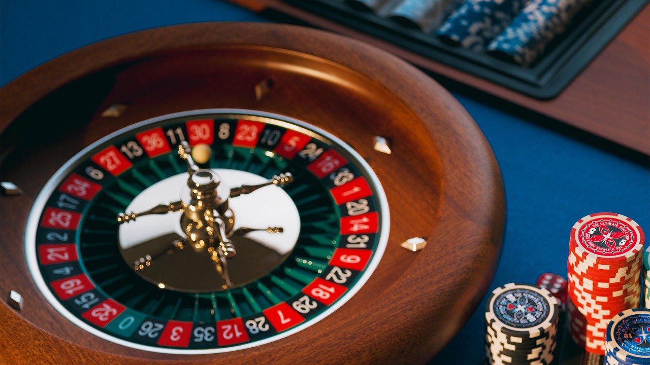 The Evolution of Entertainment: Exploring the Thrilling World of Live Casinos